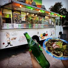El Chato taco truck in Hollywood
